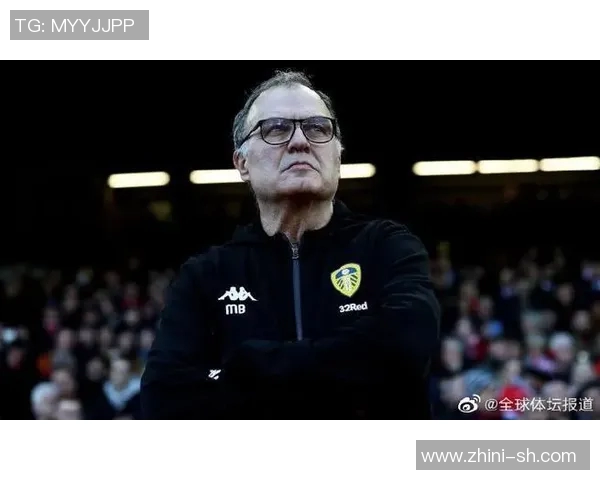 足球明星签名的独特风格与魅力解析及其背后的故事